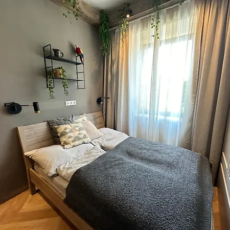 Book-a-room 32
