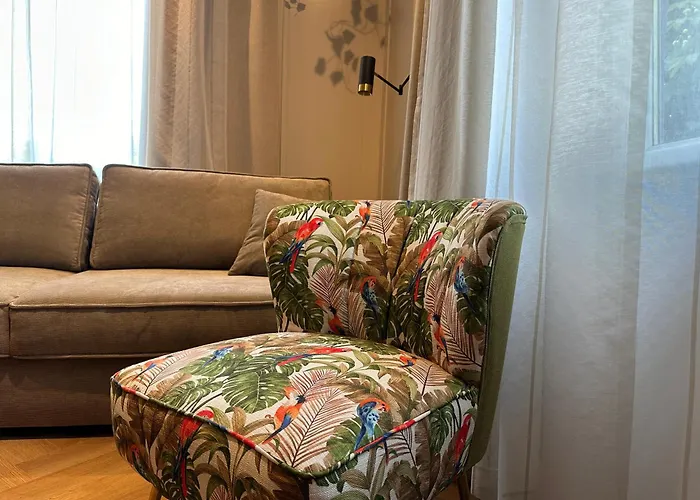 Apartment Book-a-room 32