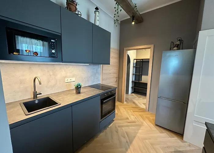 Book-a-room 32 Apartment *